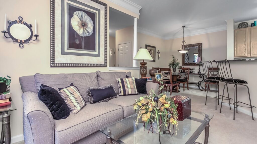 inside of apartment at Th Legends