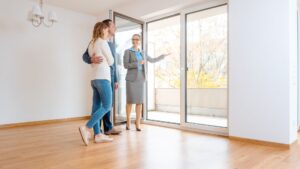 couple touring apartment
